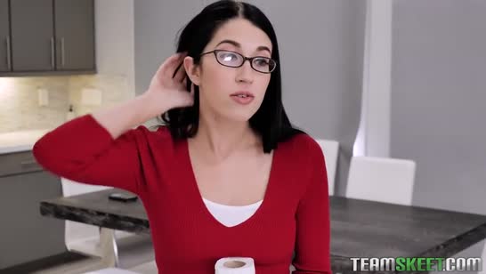 Подруги сами подогнали самца робкой брюнеточке