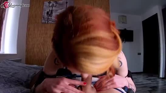 Рыжая жена решила раскачать своего мужа новым нарядом