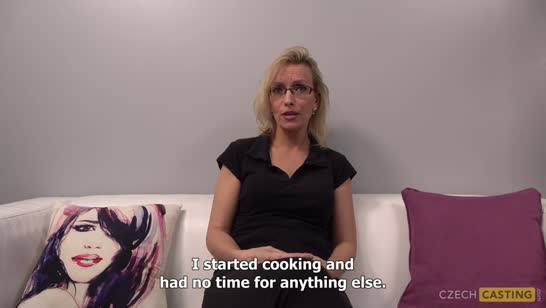 Зрелая блондинка решила показать себя в порнухе 2