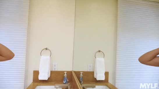 Молодой любовник классно удовлетворил опытную сучку