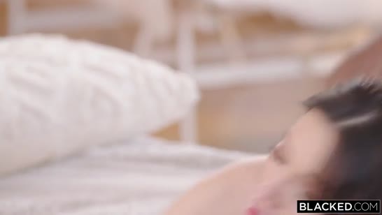 Милашка Aria Lee наслаждается чувственным проникновением члена 8