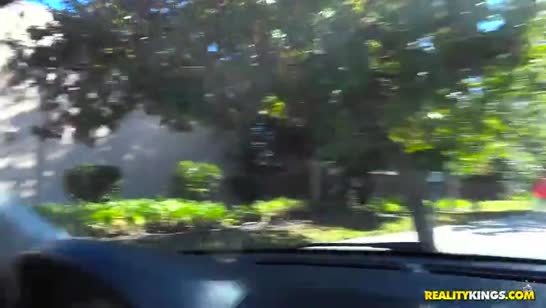 Savana Styles с большими дойками подготовилась к жесткому сексу 1